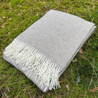 Merino wool and cashmere plaid